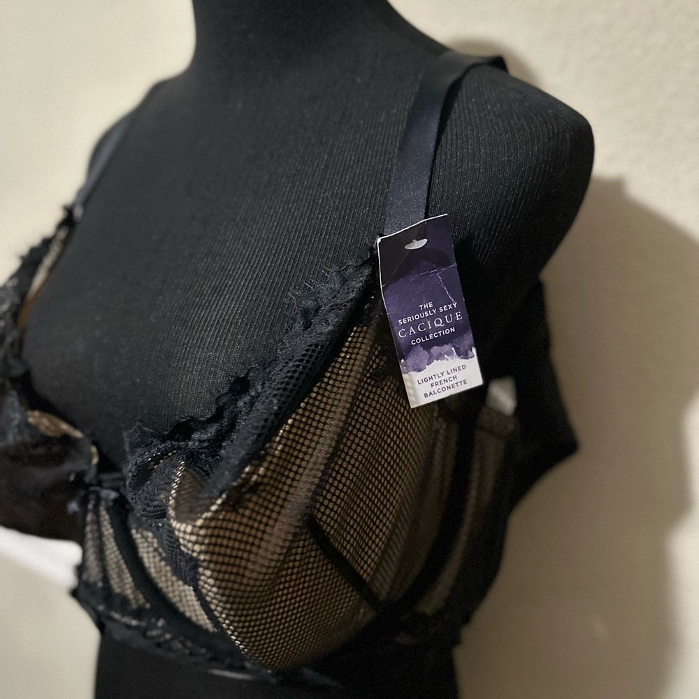 EUC Cacique Bra 48D - Black & Nude - SEE LISTING